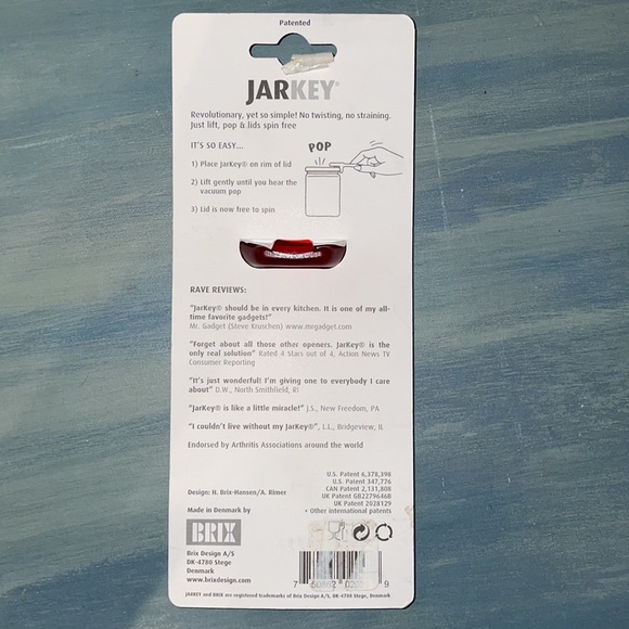 Kitchen Collection Jarkey, Simple Human Microfiber Mit, & Trudeau Pot Clip - Picture 5 of 8